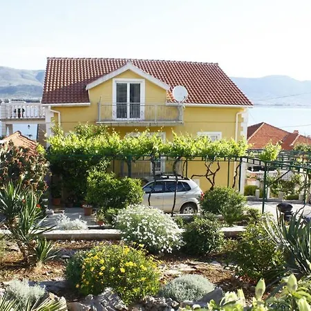 Karmen 2 Apartamento Trogir