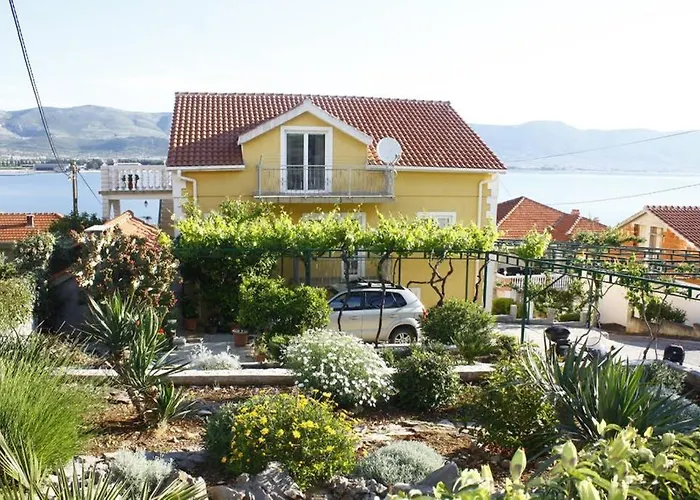 Karmen 2 Appartement Trogir